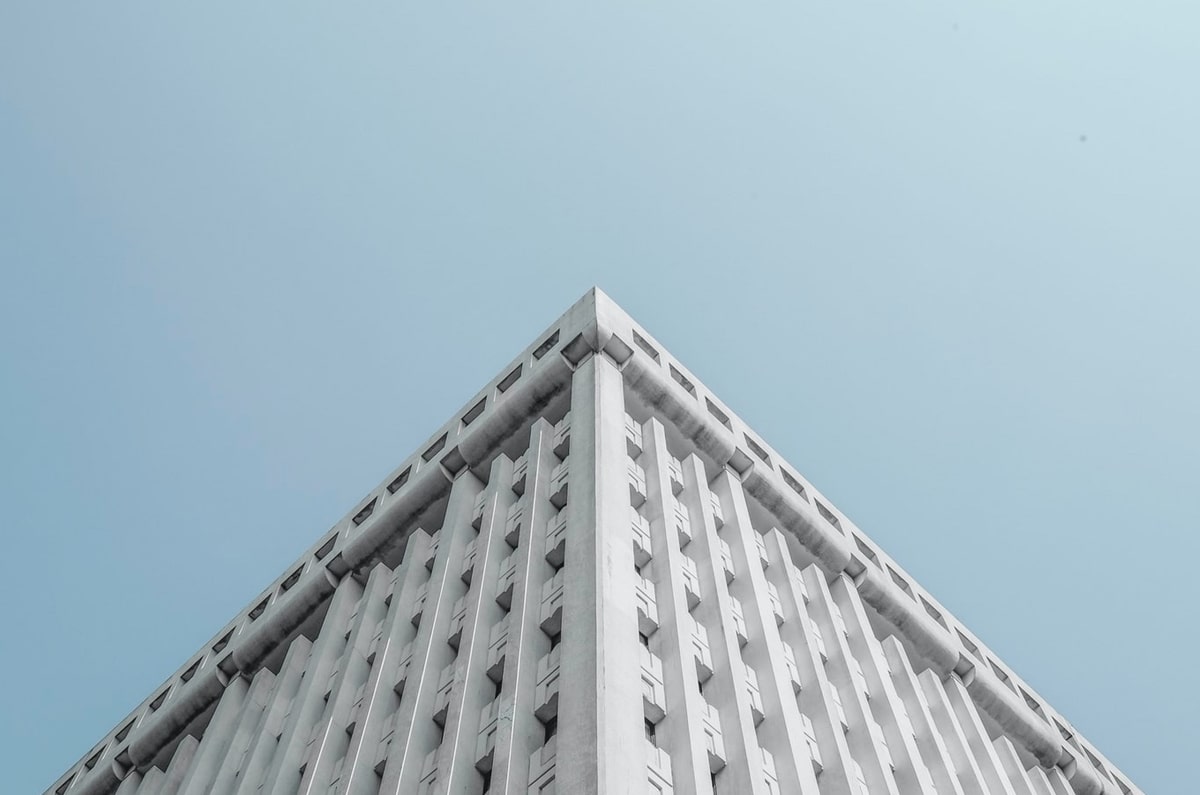 邮报：球迷假扮黄老板混进老特拉福德，随后被工作人员识破