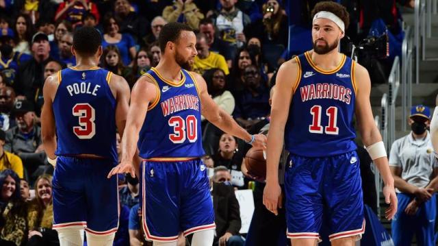 steph-curry-klay-thompson-warriors-Getty.jpg